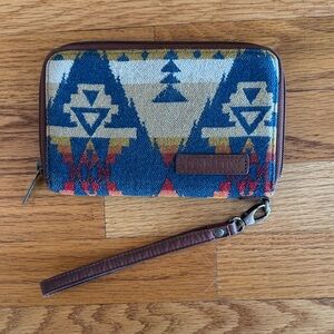 Pendleton Blue and Red Geometric Wristlet Wallet